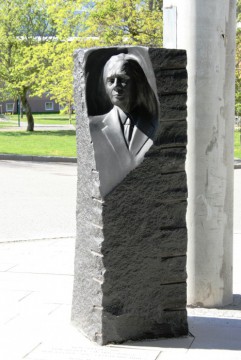 Bertil Malmbergs minnesmärke