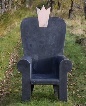 Två Tronstolar